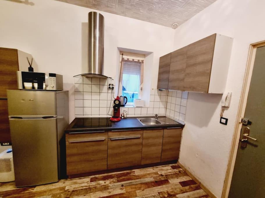 Rue Croutelle Rez De Chaussee Proche Du Centre Реймс Екстериор снимка